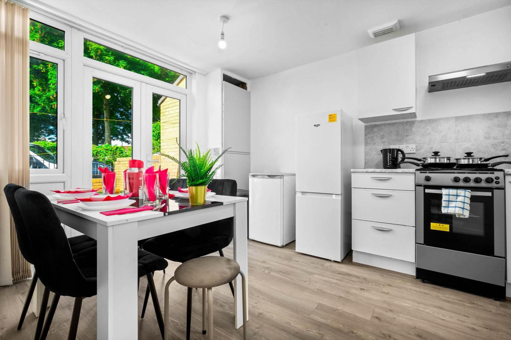 Ferienwohnung Luxury New House With Free Parking Birmingham Exterior foto